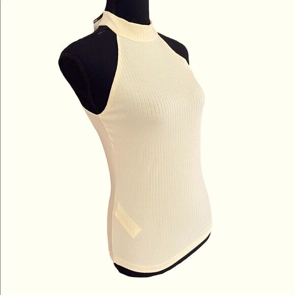 New with tags MNG Basics yellow ribbed tank size XS - Picture 4 of 5
